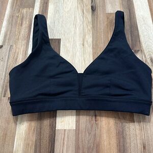 Alo sports bra size small black